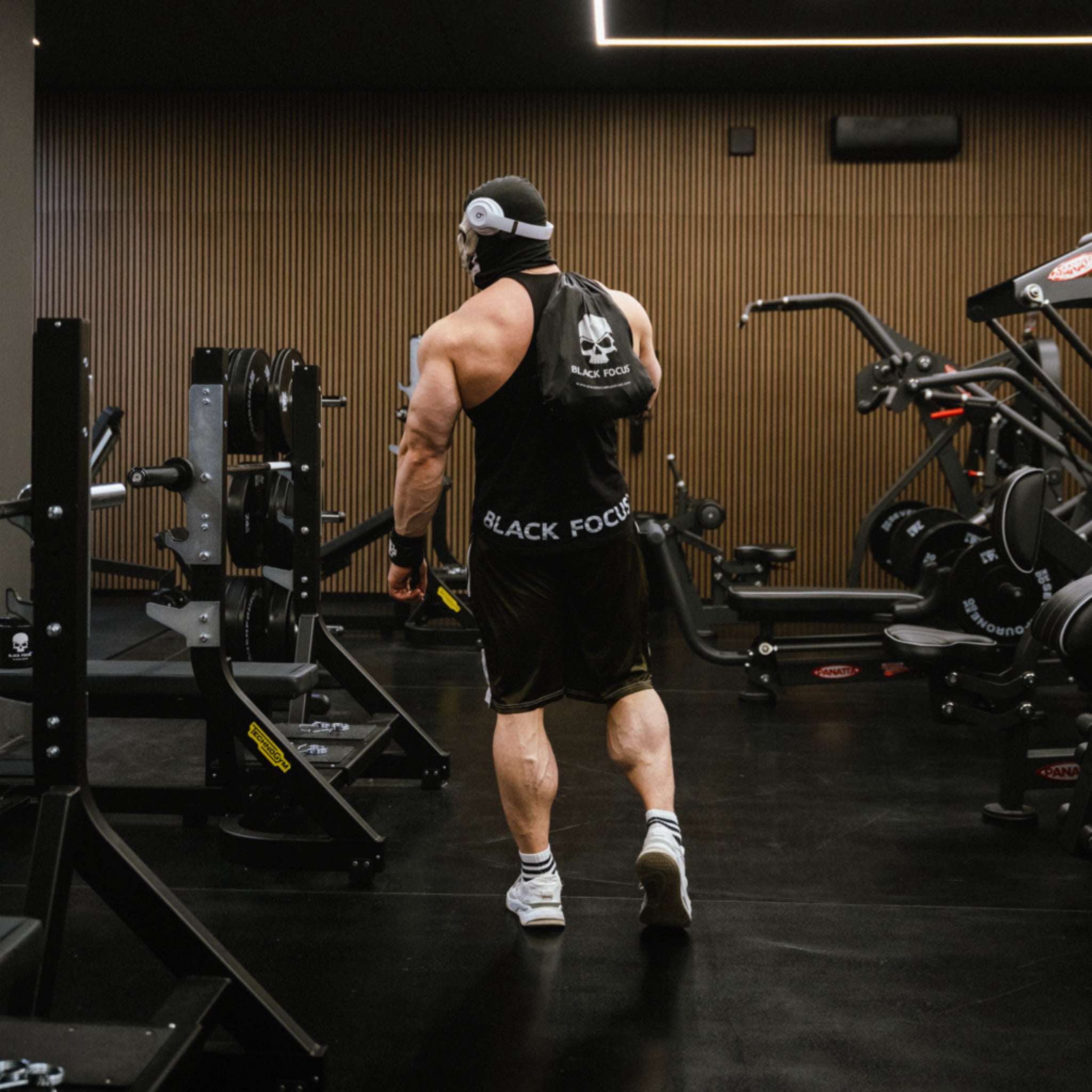 Black Focus Classic Stringer