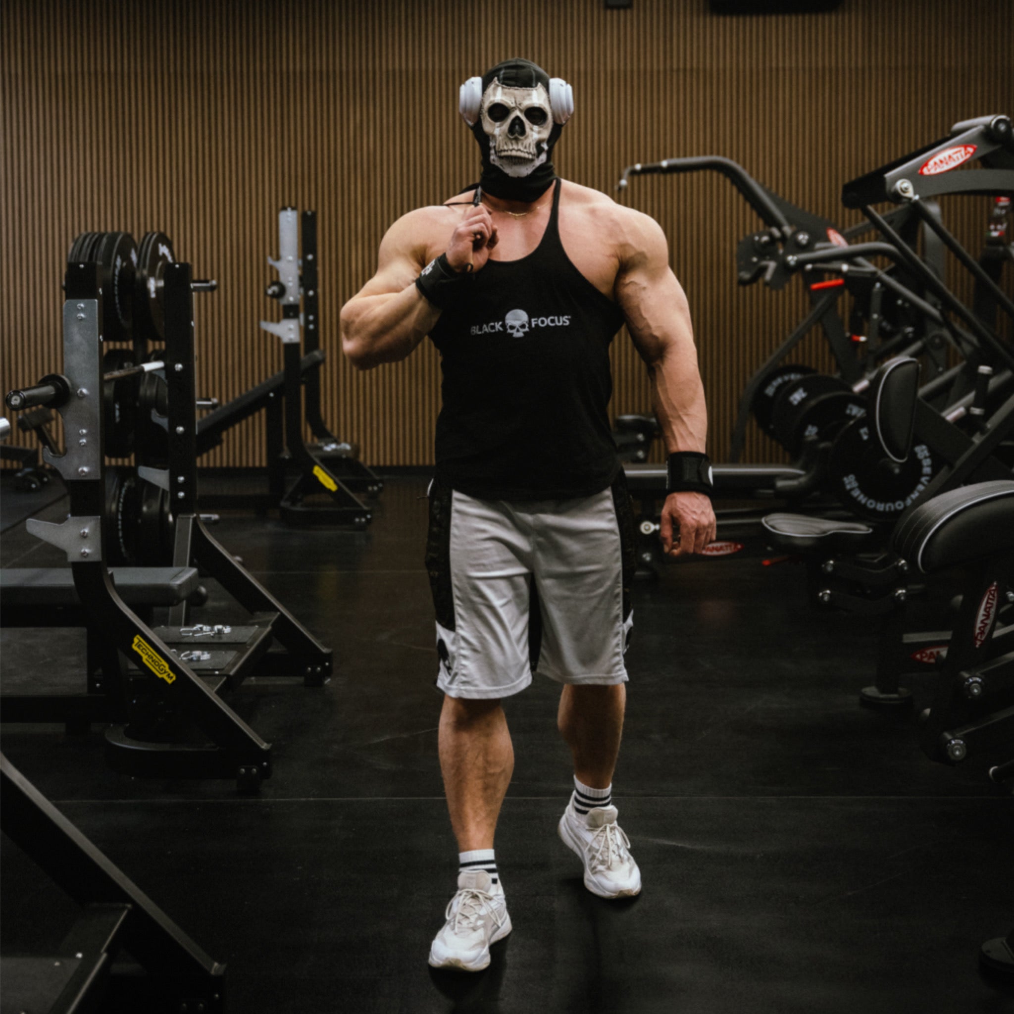 Black Focus Classic Stringer