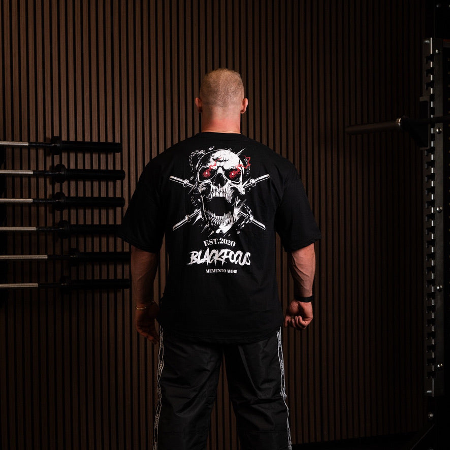 Memento Mori Oversize Tee — dettagli e vestibilità